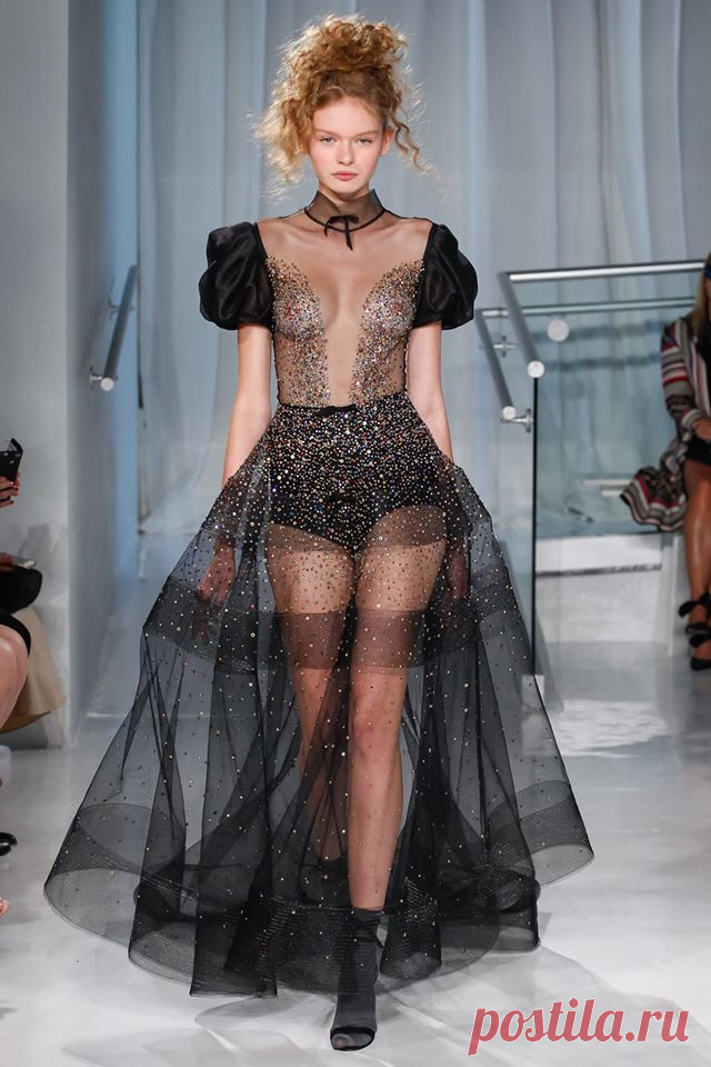 (8) ValentinFashion