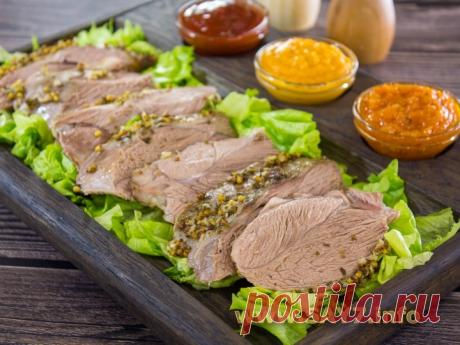 Запеченная баранья нога