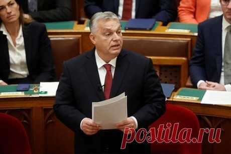 Орбан оценил близость Украины к членству в ЕС поговоркой о крестоносце. Украина очень далека от выполнения условий, необходимых для членства в Европейском союзе (ЕС). Об этом заявил премьер-министр Венгрии Виктор Орбан в выступлении перед парламентом, сравнив Украину с героем венгерской басни и пословиц, крестоносцем Мако, который хотел достигнуть Иерусалима.