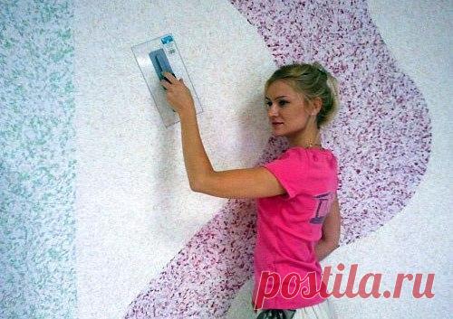 Отделка стен жидкими обоями: подготовка, приготовление, нанесение 

В этой статье постараемся без всевозможных рекламных ноток разобраться с тем, что такое жидкие обои и как их использовать. Подробно рассмотрим, в чем состоит технология нанесения жидких обоев своими руками, начиная от подготовки поверхности и до готового результата. Начнем с небольшого вступления касательно основных особенностей данного отделочного материала. 

Кратко о жидких обоях 
Фактически данный мате...