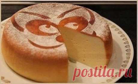 Вкуснейшая запеканка всего из 3-х ингредиентов!
*180 ккал учитывая что есть сгущенка!*
Ингредиенты:
3 яйца
банка сгущенки
500 г творога
Приготовление:
Яйца взбить со сгущенкой, добавить протертый творог, вылить полученную массу в смазанную маслом форму и выпекать до подрумянивания минут 40-45 при температуре 160. Это по рецепту. 
И мои дополнения: 
1. Делала и с творогом 18% с молочной кухни и с Рикоттой 8%, результат похожий. 
2. Первый раз яйца со сгущенкой взбивала миксером, а второй -