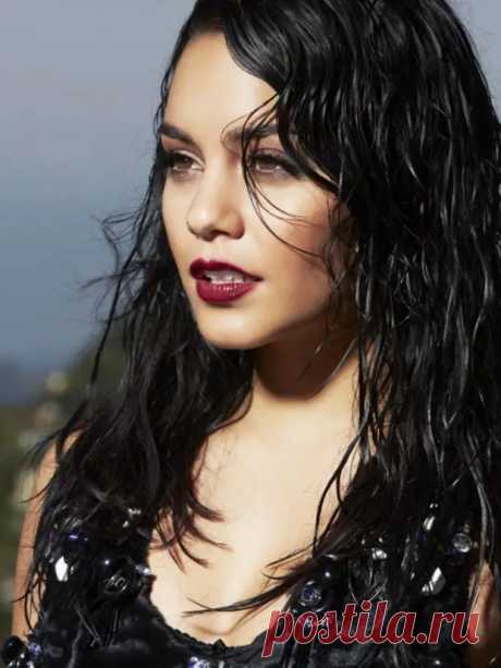 Ванесса Хадженс (Vanessa Hudgens) в фотосессии Джона Руссо (John Russo) для журнала Harper’s Bazaar Arabia (декабрь 2012)