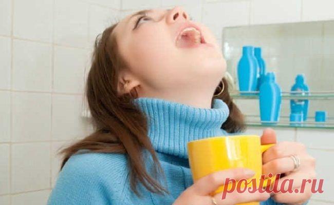 Полощем горло и полость рта правильно!