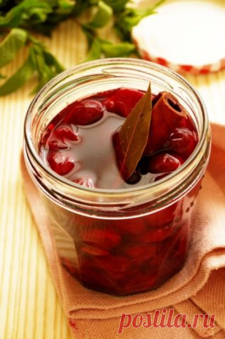 Простые рецепты маринованной вишни на зиму: с чем едят, как замариновать в банках, с лимонной кислотой, без стерилизации
