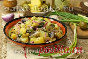 Постный салат из картофеля с грибами и луком, рецепт с фото