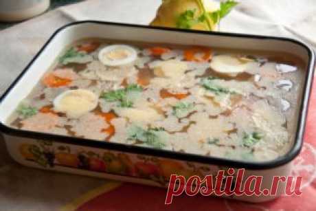 Как правильно приготовить вкусный холодец...
Основные правила приготовления хорошего холодца
Для того чтобы приготовить прозрачный холодец, необходимо помнить 
несколько простых правил, придерживаясь которых можно будет без труда 
сотворить этот кулинарный шедевр.
Правило 1. Выбор основного ингредиента – мяса.
Готовить холодец можно из любого мяса (из курицы, из свинины, из 
говядины, из свиных