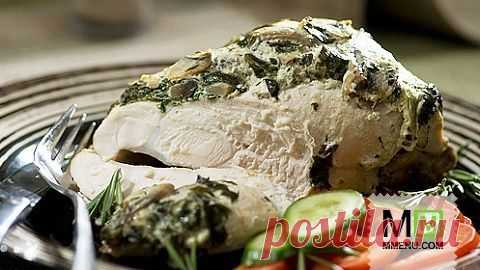 Куриные грудки запеченные под соусом - кулинарный рецепт. Миллион Меню