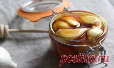 Remedio con miel y ajo para cuidar de tu hígado - Mejor con Salud