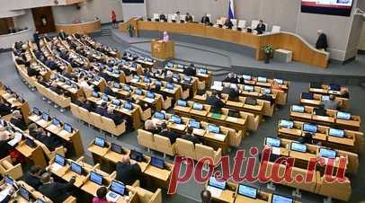 До 22 440 рублей в месяц: Госдума утвердила повышение МРОТ почти на 17% с 1 января 2025 года. Государственная дума одобрила во втором и третьем чтениях закон об индексации минимального размера оплаты труда с 1 января 2025 года. Согласно документу, МРОТ вырастет почти на 17% — до 22 440 рублей в месяц. По оценкам властей, инициатива сразу приведёт к повышению заработных плат более чем 4 млн россиян, а также к увеличению больничных, пособий по временной нетрудоспособности, беременности и родам.…