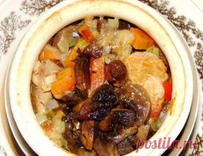 Жаркое в горшочках с грибами и говядиной рецепт с фото пошагово - 1000.menu