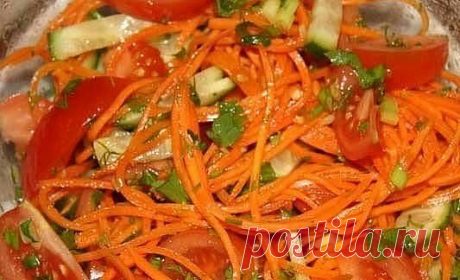 К Новому Году - 9 вкусных салатов



Подборка:

1. Салат вкусненький с сухариками.
2. Салат с копченым сыром.
3. Хрустящий салат с ананасами и курицей.
4. Салат из пекинской капусты с курицей.
5. Итальянский салат с ветчиной, сыром и овощами.
6. Салат с яйцом и ветчиной.
7. Салат с курицей, фасолью и сыром.
8. Быстрый салат с фасолью и крабовыми палочками.
9. Салат с корейской морковкой.

1. Салат с сухариками 

Огурец свежий большой — 1 шт.
Грудка куриная отварная (или ку...