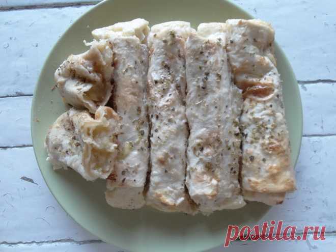 Хрустящие трубочки из лаваша с начинкой из картошки. Быстрая и вкусная закуска на каждый день - Пир во время езды Приготовить быструю закуску. Вот порой какая стоит задача перед каждой хозяйкой. Не знаю, как у вас, а у меня «быстро и вкусно» на первом месте, так как нужно каждый день что-то придумывать готовить, что-то такое, что сэкономит мое время и силы, а моих гавриков накормило бы досыта. Я давно не покупаю хлеб. Просто один вечер …