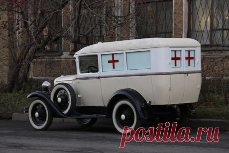 Санитарный автомобиль на шасси ГАЗ-А
Среди большого количества стандартный фаэтонов ГАЗ-А, были и действительно необычные экземпляры — например "карета скорой помощи"! В 1934 году в Горьком был создан интересный автомобиль — санитарный …