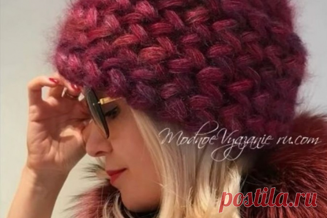Как связать модную объемную шапку крючком Хотите связать шапку крючком, как из журнала?
Тогда вы заглянули по адресу: сегодняшний материал посвящен тому, как связать шапку крючком, красивую, модную, и теплую. Наша подборка уроков на эту тему обязательно вам поможет.