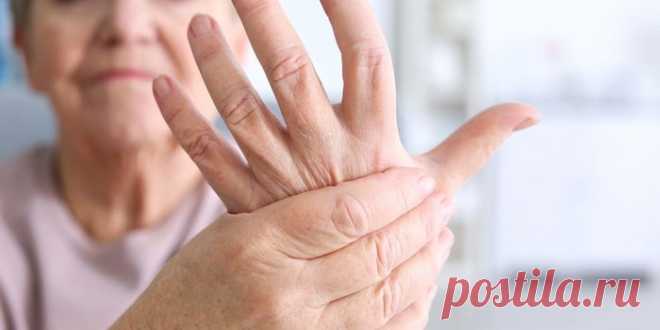 Почему немеют руки во время сна, от чего затекают пальцы Есть много объяснений, почему немеют руки во время сна – от проблем с сердцем, артритов и до неудобной одежды, позы. Узнайте о причинах, диагностике, что делать при появлении симптома