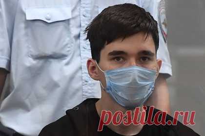 Напавший на казанскую школу Галявиев признан вменяемым и понесет ответственность. Следственный комитет России (СКР) намерен привлечь к уголовной ответственности Ильназа Галявиева, совершившего вооруженное нападение на казанскую школу и убившего восемь человек. Обвиняемый в массовом убийстве признан вменяемым и предстанет перед судом за совершенное преступление.