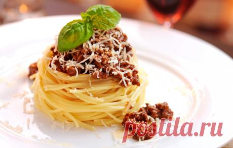 Сыр, томаты, базилик: 5 классических рецептов пасты