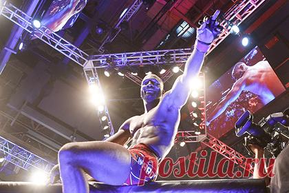 Чемпион UFC захотел дать реванш лишившемуся титула Усману. Чемпион Абсолютного бойцовского чемпионата (UFC) британец Леон Эдвардс захотел дать реванш лишившемуся титула американцу Камару Усману. «Я считаю, что Усман заслужил трилогии. С удовольствием согласился бы на этот бой в Великобритании. Было бы здорово устроить это на "Уэмбли" или арене "O2" в Лондоне», — поделился он.