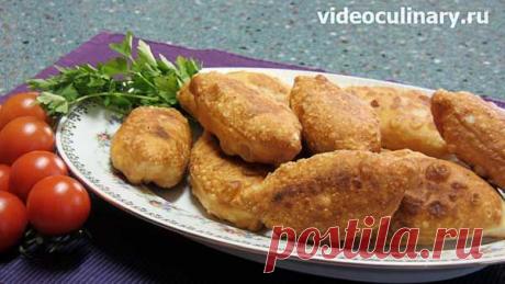 Жареные пирожки с картошкой из пирожкового теста - Видеокулинария.рф - видео-рецепты Бабушки Эммы