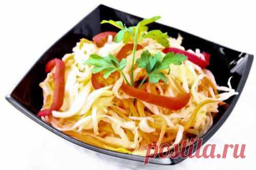 Постный салат с капустой, морковью и редькой по-корейски / Простые рецепты