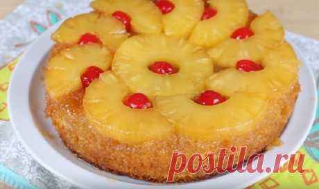 Пирог-перевертыш с ананасами и карамелью.