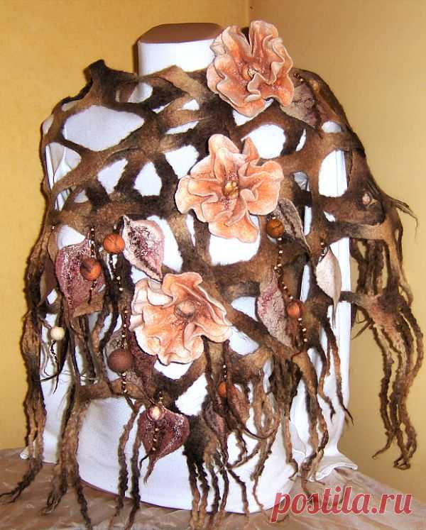 Валяный шарф "Сетка"
Натуральная шерсть мериноса