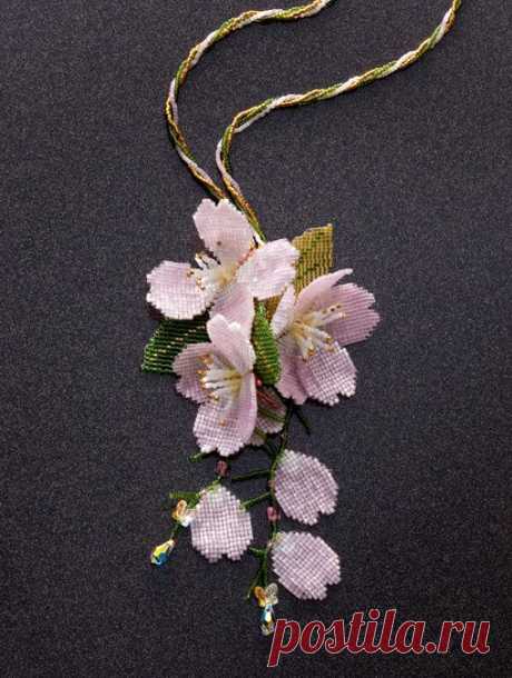 cherry blossoms loom at B &amp; B 2013 | Beaded flowers