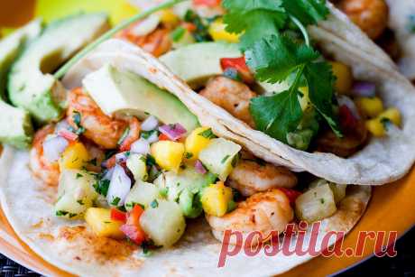 Тако с авокадо и крабом .... ( Мексика)