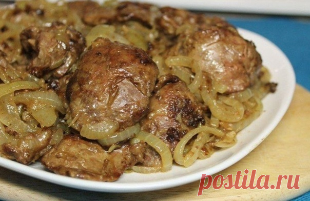 САМЫЙ ВКУСНЫЙ РЕЦЕПТ ПЕЧЕНИ 

Каждый кусочек тает во рту, мягкий, нежный и ароматный, с неповторимой хрустящей корочкой… Это самый удачный рецепт жареной печени из всех!

Ингредиенты:
600 г - говяжьей печени
1 шт.- яйцо
3 зубчика - чеснока
1 ч. л. - сахара
1 ч. л.- соли (без горки)
0,5 ч. л. -соды
1 шт.- луковица
масло растительное -для жарки
мука кукурузная - для панировки

Приготовление:
Печень вымыть, обсушить, удалить пленку и нарезать крупными кусочками. Приготовить м...