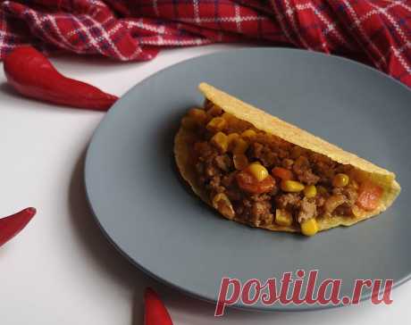 Nebežinote ką gaminti iš faršo? Šis patiekalas tikrai nustebins! Takai su faršu-malta mėsa (jautiena) ir konservuotais kukurūzais - patiekalas, kurį nesunkiai pasigaminsite pagal šį receptą. Daug gerų, išbandytų receptų, kuriuos privalai išmėginti!