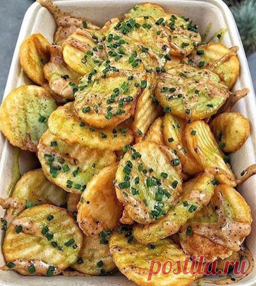 Запеченный в духовке, хрустящий, ароматный картофель! | вкусный блог | Яндекс Дзен