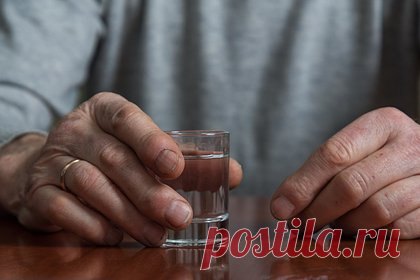 После отравлений в Ленобласти предложили усилить контроль за продажей алкоголя