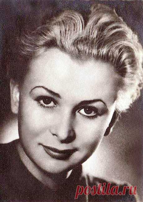 Валентина Серова