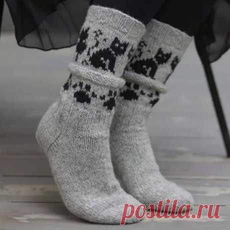 Носочки с "котофеями"

#носки_спицами@knit_new

Похожие схемы*

Источник: https://discount.2022onlinestores.ru/content?c=hilles..