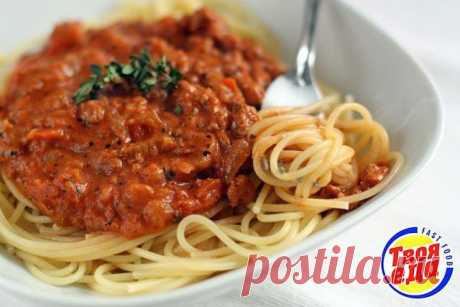 Спагетти болоньезе