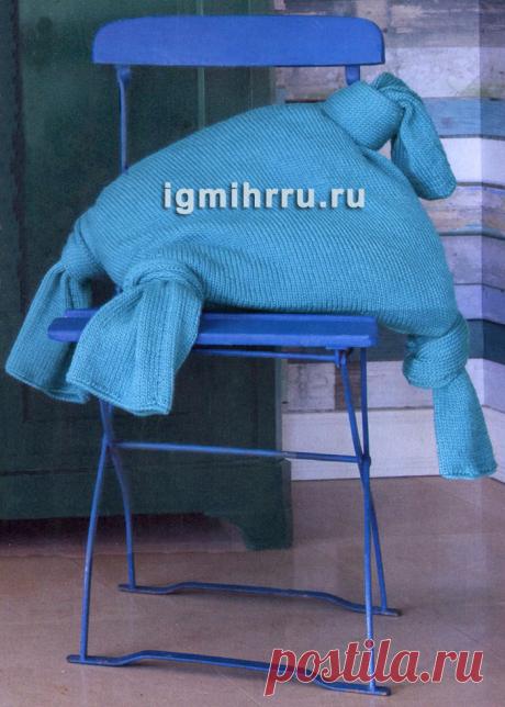 Бирюзовая подушка с завязанными уголками. Вязание спицами