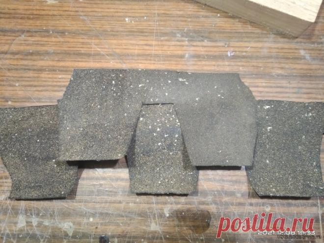 Гибкая кровля своими руками Здравствуйте уважаемые мастера и любители что-нибудь сотворить своими руками. В данной статье я хочу поделиться с вами опытом изготовления мягкой кровли для собственных нужд своими руками. Дело в том, что в момент изготовления очередного проекта, а именно дома-светильника на подставке, мне нужно