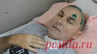 «Был в сознании, но не мог подняться»: попавшего под обстрел ВСУ Сергея Токарева из Донецка спасли пожарные. 6 июля 2023 года украинские войска обстреляли ДНР из РСЗО и артиллерии более 50 раз. Двое мирных жителей погибли, ещё десять, в том числе четырёхлетний ребёнок, получили ранения. Повреждено оказалось 36 жилых домов и семь объектов гражданской инфраструктуры. Один из пострадавших, 61-летний житель Донецка Сергей Токарев, рассказал RT, как едва не лишился жизни из-за ракеты ВСУ. Читать…