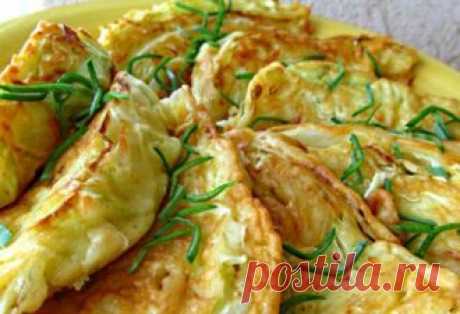 Капустные листья с сыром — вкусное, сытное и полезное блюдо.