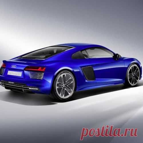 Audi добавила электрической R8 систему автопилота