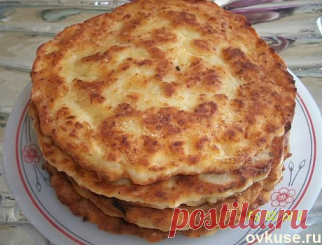 Сырные лепешки с курицей - Простые рецепты Овкусе.ру