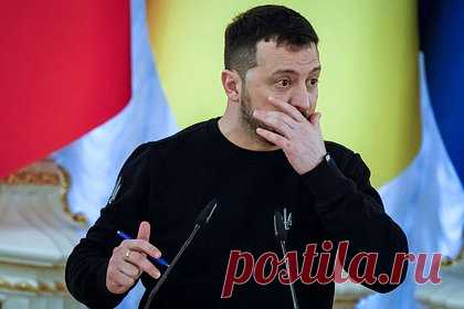 На Украине оценили высказывания Зеленского в адрес Папы Римского. Киев демонстрирует всему католическому миру свою недоговороспособность. Об этом заявил депутат Верховной Рады Александр Дубинский. По его мнению, чем яростнее украинские власти реагируют на призывы понтифика к мирным переговорам, тем яснее в них виден отказ от любых попыток договорится.