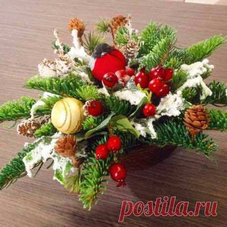 Изысканный и стильный новый год от Shishi.
Современное новогоднее оформление предполагает не только соблюдение традиций, но и утонченный стиль, делающий праздничное убранство настоящим шедевром дизайна. Мы предлагаем уникальные праздничные аксессуары, выполненные в самых модных ныне стилях.