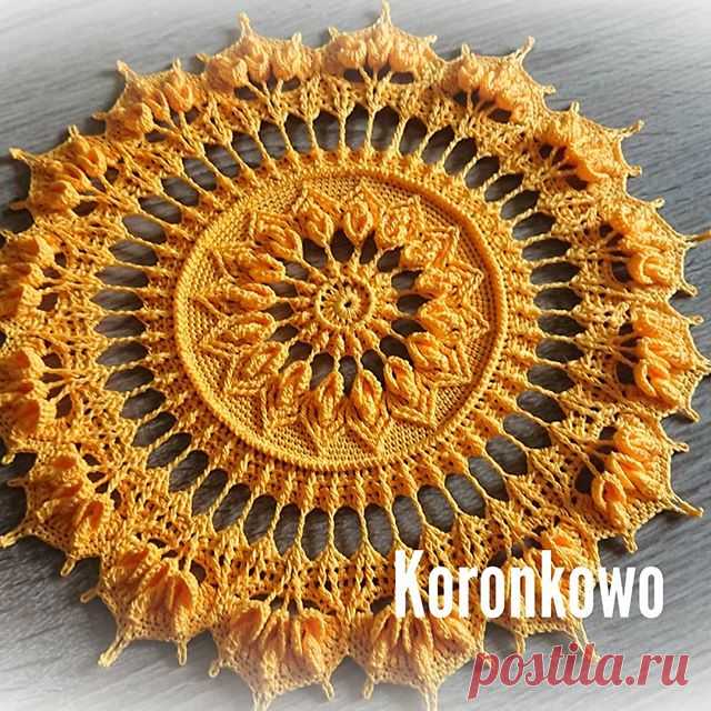 Trochę słoneczka 😉
#serwetka#szydełkowanie#rękodzieło#вязаниекрючком#салфеткакрючком#doilies#crocheting