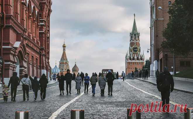 FATF не включила Россию в черный список. Членство в России было приостановлено в 2023 году, включить ее в список стран с серьезными недостатками в борьбе с отмыванием денег просила Украина. Росфинмониторинг заявил, что страна выполняет все обязательства
