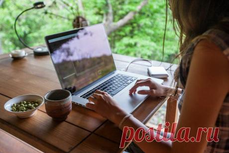 Удаленная работа. Как ее организовать?
Изначально нужно уметь управлять своими желаниями и не бояться пробовать новые сферы своей жизни. В настоящее время, когда вокруг нас бушует коронавирус, лучшим выход для собственной безопасности является именно удаленная работа. Самое важное в удаленной работе - организовать себе часы, когда вы будете работать, а то есть предупредить всех родных, друзей и...
Читай пост далее на сайте. Жми ⏫ссылку выше