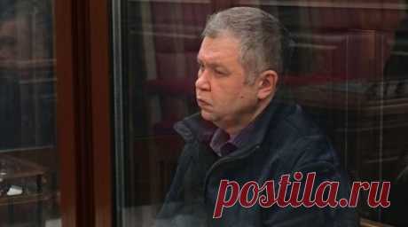 Суд приговорил экс-главу МЧС по Кузбассу к 10,5 года колонии по делу «Зимней вишни». Центральный районный суд Кемерова приговорил к 10,5 года колонии общего режима бывшего главу МЧС России по Кемеровской области Александра Мамонтова по делу о пожаре в торговом центре «Зимняя вишня». Читать далее