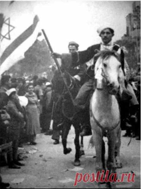 Еврейские красные горцы в Дагестане под израильским флагом. 1919-й год. / История цивилизаций!