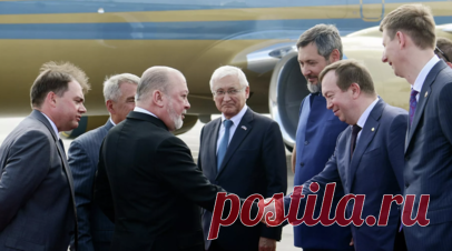 Верховный правитель Малайзии прибыл в Казанский кремль на Aurus. Верховный правитель Малайзии султан Ибрагим прибыл в Казанский кремль на автомобиле Aurus, сообщила пресс-секретарь главы Татарстана Рустама Минниханова Лилия Галимова. Читать далее