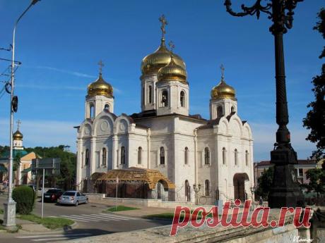 БЕСПЛАТНЫЕ МЕРЦАЮЩИЕ ОТКРЫТКИ И ПЛЕЙКАСТЫ
Валера Ломов